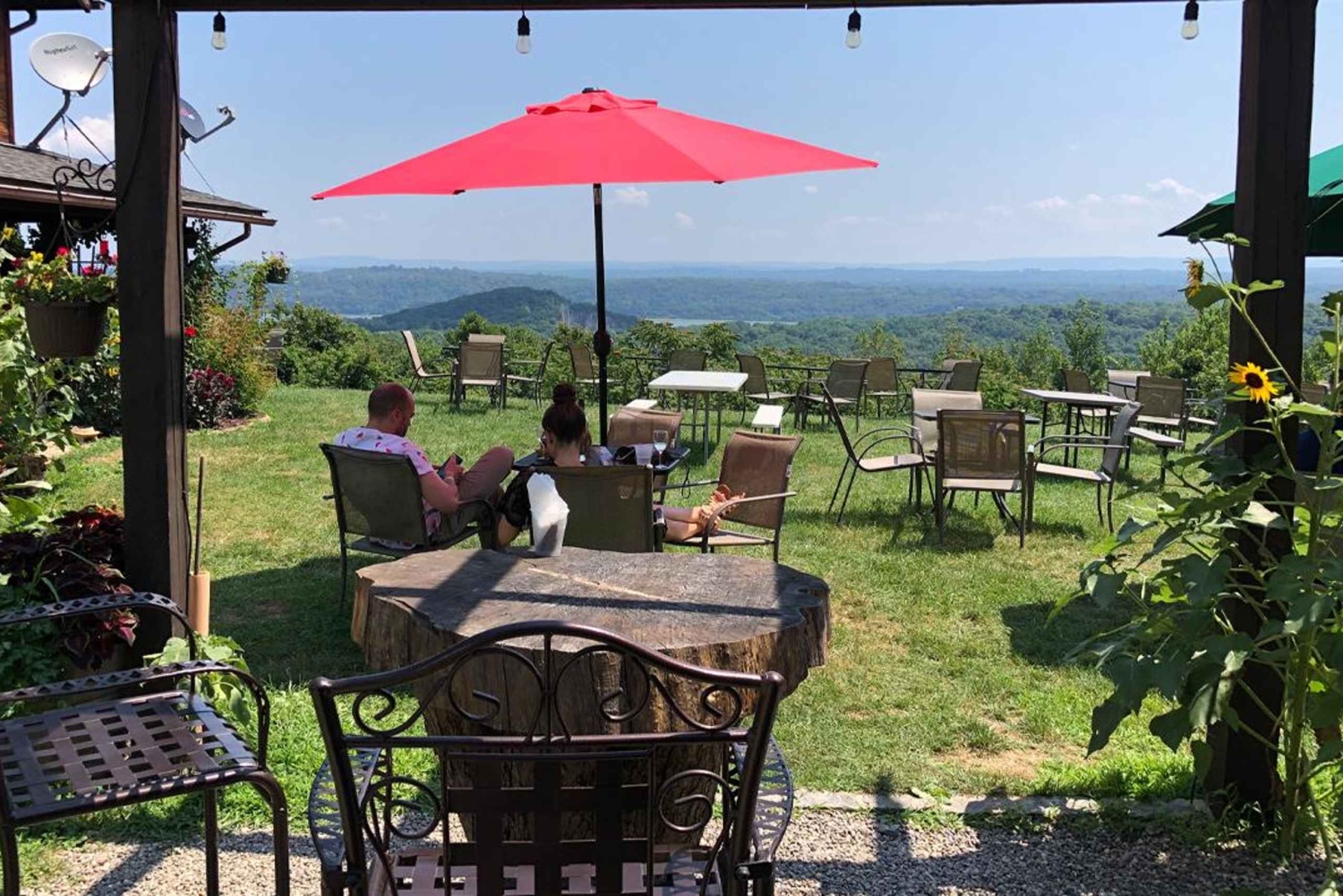 ハドソンバレーワインツアー：ニューヨークで唯一のソムリエガイド付きツアー！