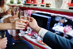 Kennedyn lentoasema: Kennedy-kentällä: Limusiinikuljetus NY:hen