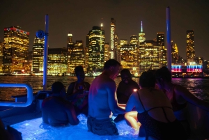 Luksusowa łódź z jacuzzi wokół Nowego Jorku i Statui Wolności – prywatna wanna dla maksymalnie 10 osób