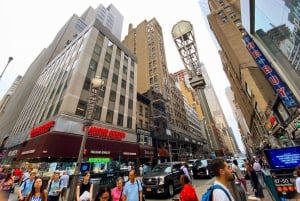 Manhattan; spasertur på 5th Avenue og solnedgang ved Empire State