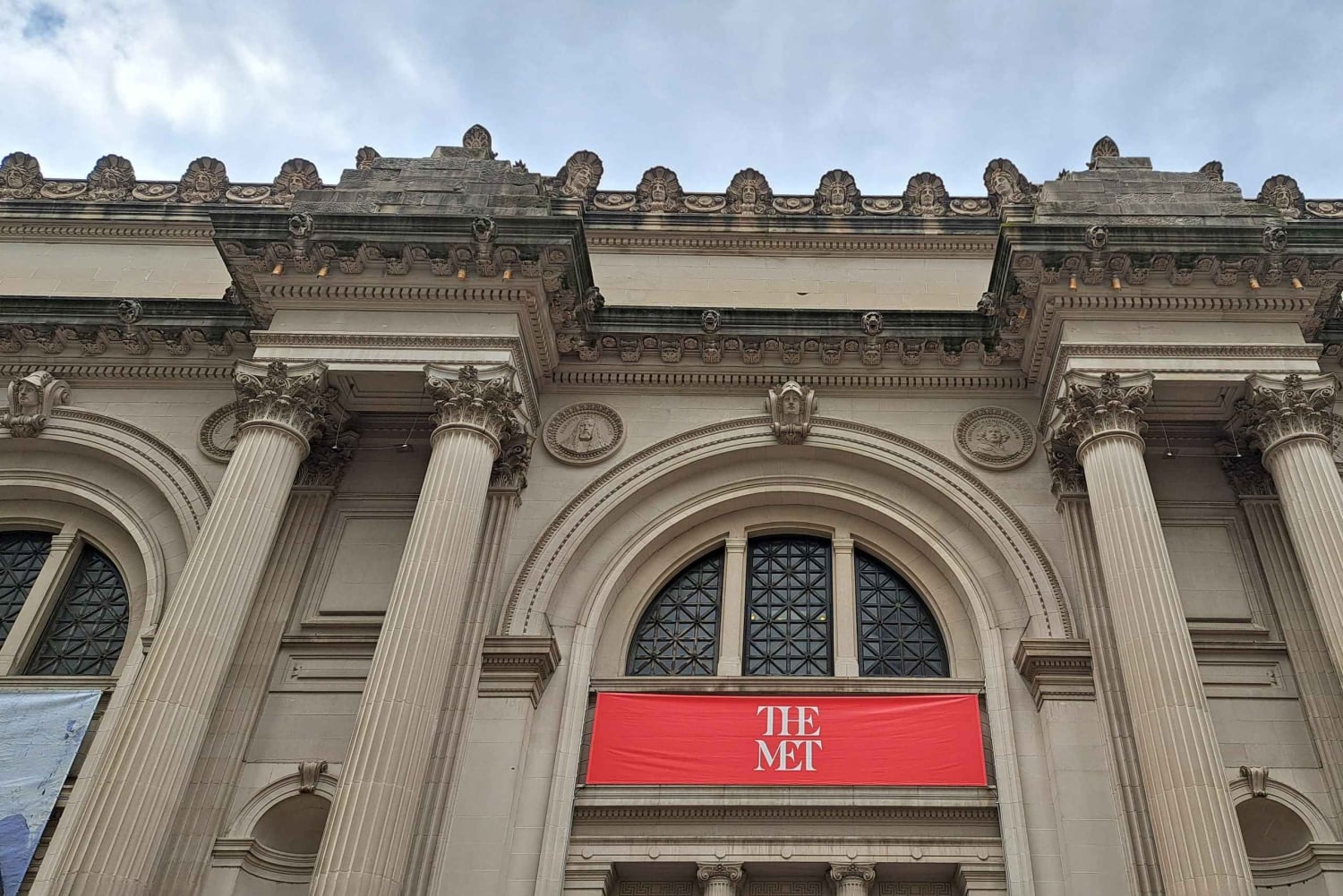 MET Guided Tour: 2-Hour Tour in Spanish