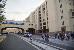 New York: Historischer Rundgang im Brooklyn Army Terminal