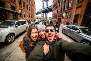 New York: Tour guidato a piedi del ponte di Brooklyn e di DUMBO