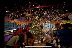 NYC: Christmas in New York Guided Tour + Moulin Rouge Ticket