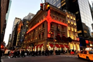 NYC: Christmas in New York Guided Tour + Moulin Rouge Ticket