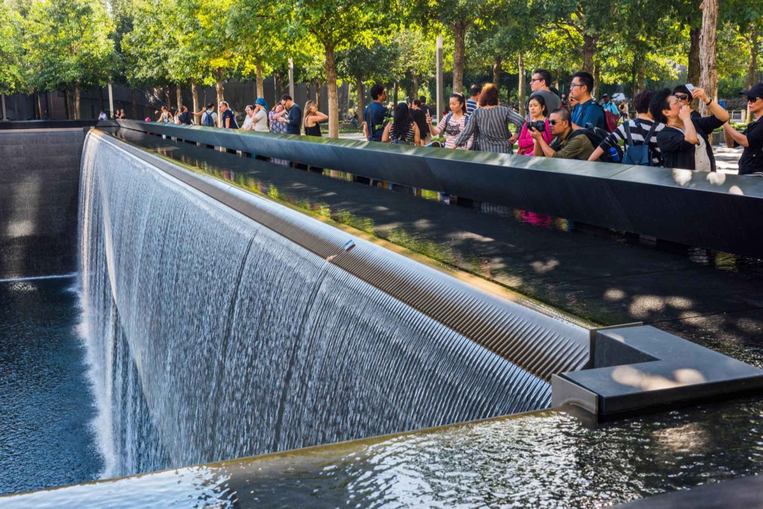 New York City: 9/11 Memorial - Ground Zero Walking Tour