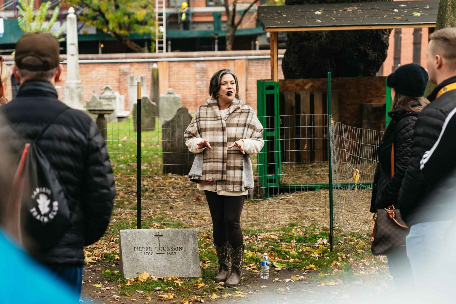 New York City: Katakomben bei Kerzenschein