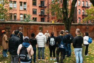 New York : visite des catacombes à la lueur des bougies