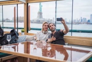 Nueva York: crucero maridaje con champán y queso