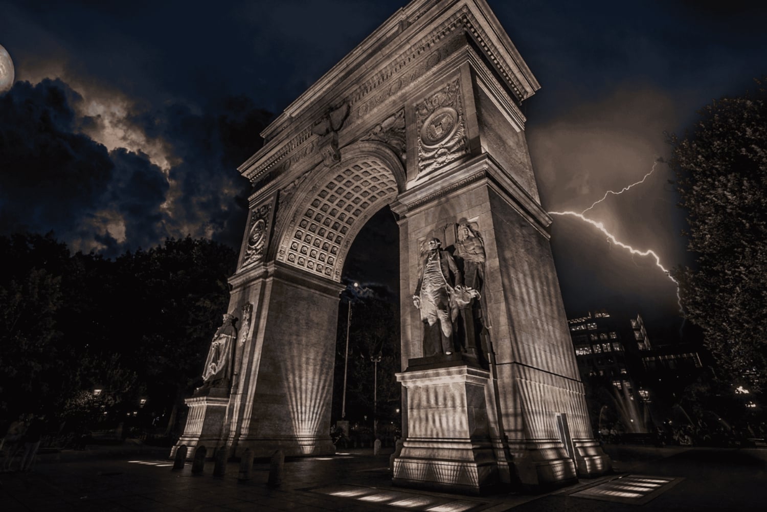 ニューヨーク・シティ チルリング・ナイトメアズ＆ネクロマンシー・ゴースト・ツアー