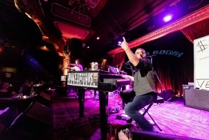 New York City: Dueling Pianos Show
