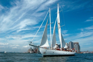 New York City: Morning Sailing Tour with Mimosas