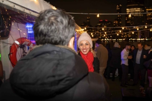 NYC: New Year’s Fireworks Cruise Premium Open Bar, Buffet