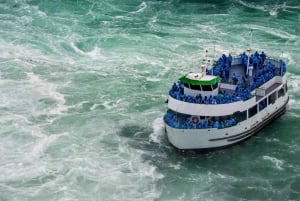 New York City: Viaggio guidato di notte alle Cascate del Niagara