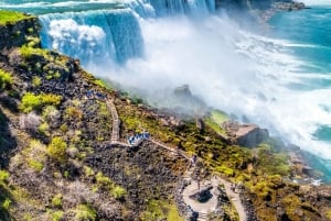 Nowy Jork: Nocna wycieczka z przewodnikiem nad wodospad Niagara