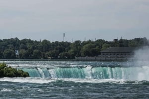 New York City: New York: Niagaran putoukset yön yli opastettu retki