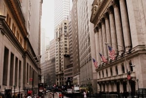 New York City: Sightseeing Walking Tour with Food Tastings