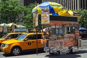New York City: Sightseeing Walking Tour with Food Tastings