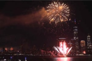Skyline di New York e fuochi d'artificio del 4 luglio