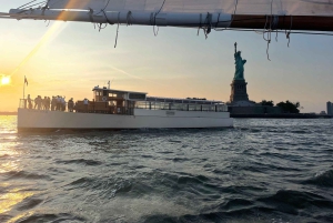 New York City: Crociera in yacht al tramonto
