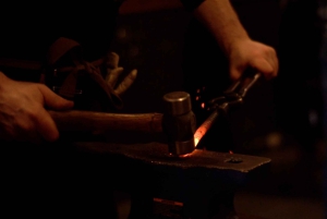 New York: Schmiede ein Überlebensmesser