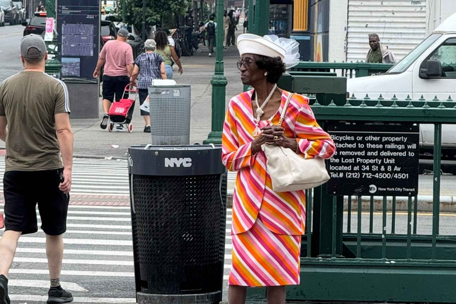 NEW YORK HARLEM GOSPEL WALKING