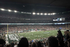 ニューヨーク: メットライフ・スタジアムでのニューヨーク・ジェッツのフットボールの試合