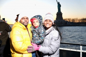 Omvisning med båt i NYC - Frihetsgudinnen, Ellis Island og mer!