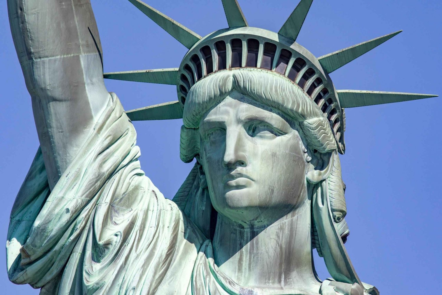 New York: Statue of Liberty and Ellis Island Guided Tour