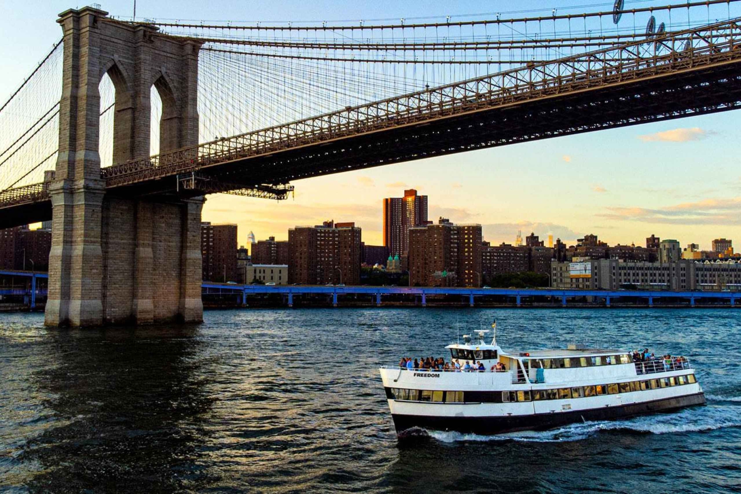 New York: Solnedgangscruise med udsigt til Frihedsgudinden