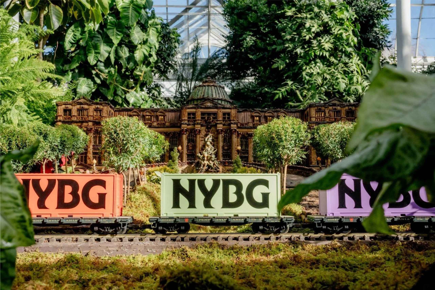 New York: Tea Bus -bussikierros + NYBG:n joulujunaesitys