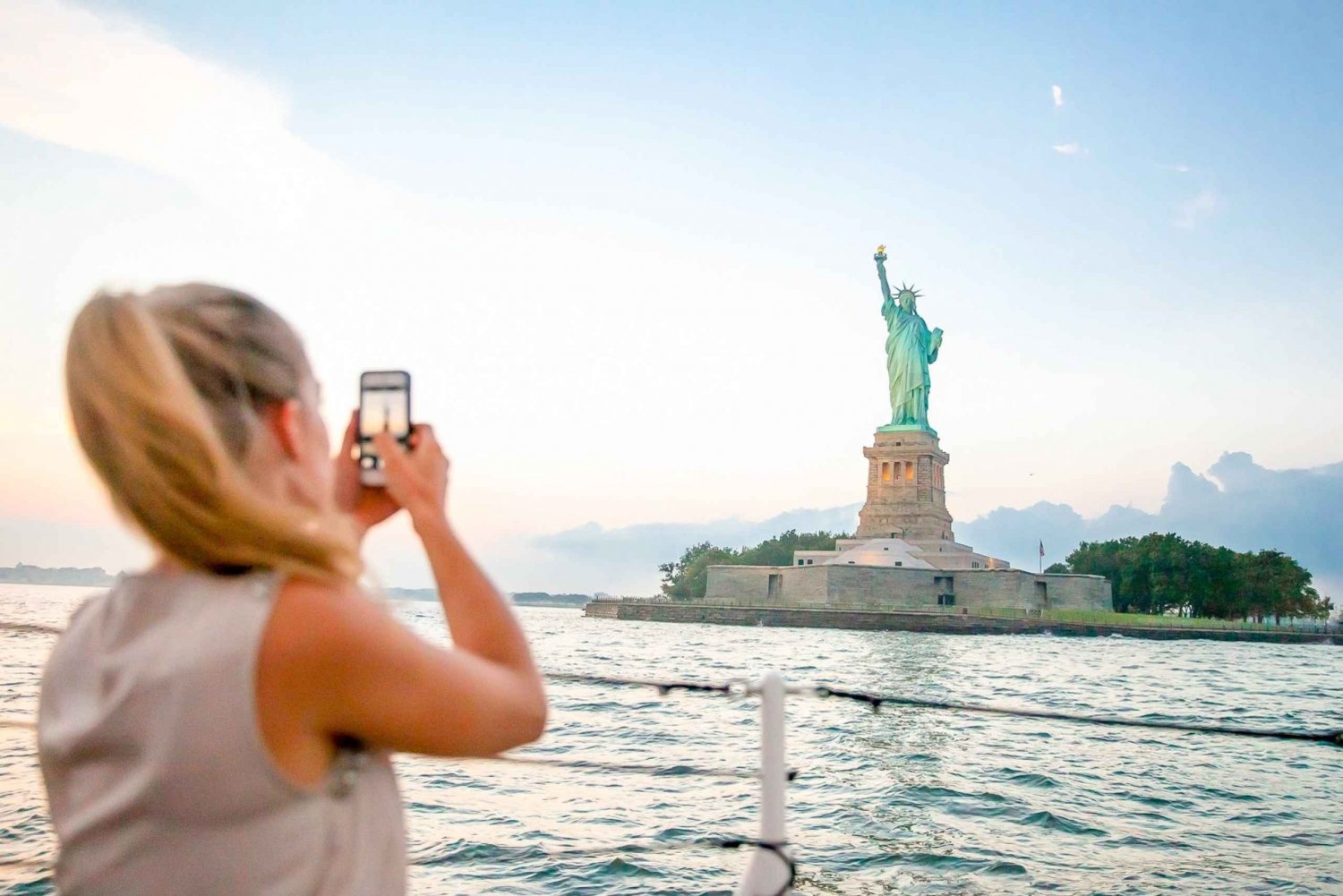 NYC: 1-times cruise rundt Frihetsgudinnen og Ellis Island