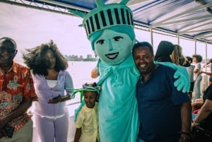 iBoatNYC: 1 uur durende beste sightseeingtour per boot in NYC