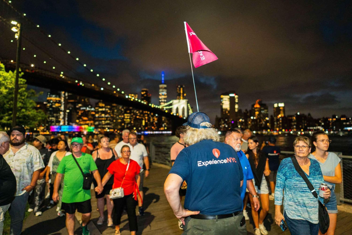 夜のニューヨーク：トップハイライトを巡る3時間の豪華バスツアー