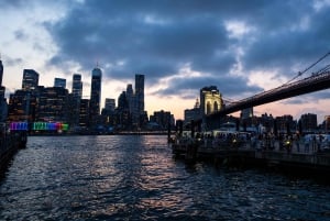 夜のニューヨーク：トップハイライトを巡る3時間の豪華バスツアー