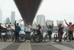 NYC: 地元の人のように自転車に乗るガイド付き自転車ツアー