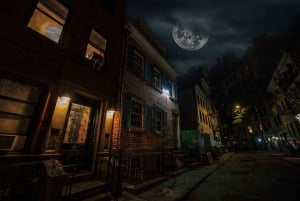 NYC: Boos & Booze Haunted Pub Crawl