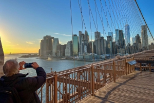 NYC: Brooklyn Bridge und Dumbo Guided Walking Tour