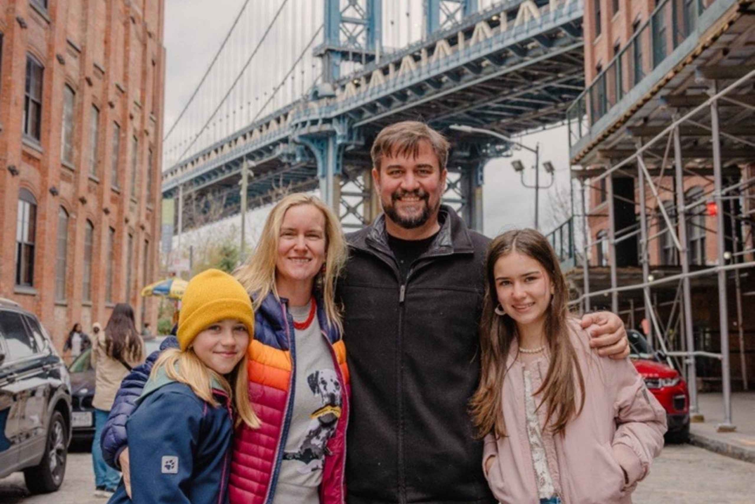 NYC: Tour in autobus e a piedi di Brooklyn e DUMBO con guida locale