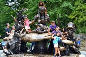 NYC: Tour guidato a piedi di Central Park Inglese-Spagnolo