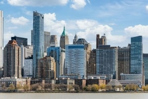 NYC: Circle Line 1.5-Hr Landmarks Skip-The-Box-Office Cruise