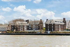 NYC: Circle Line 1.5-Hr Landmarks Skip-The-Box-Office Cruise