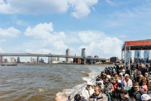 NYC: Crociera Circle Line di 90 minuti con i punti di riferimento, saltando l'ufficio a scatola chiusa