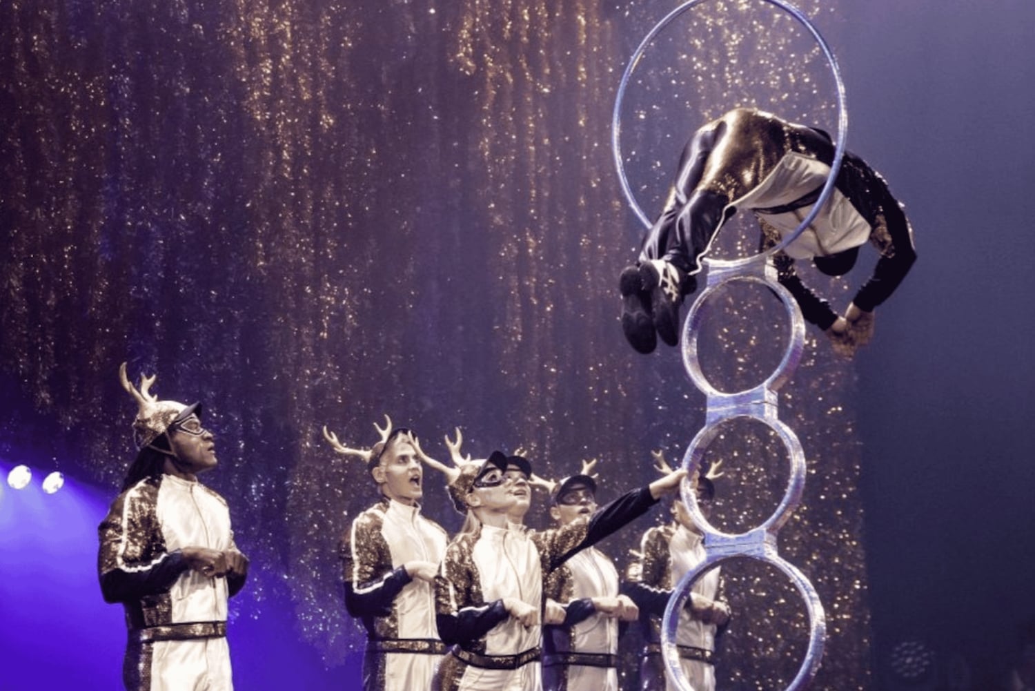 NYC: Cirque du Soleil 'Twas the Night Before bij MSG