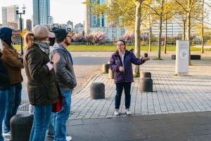 NYC: City Skyline Sightseeing Bus Tour at Night