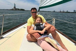 NYC- PRIVATE SAILBOAT, STATUE OF LIBERTY, MANHATTAN SKYLINE