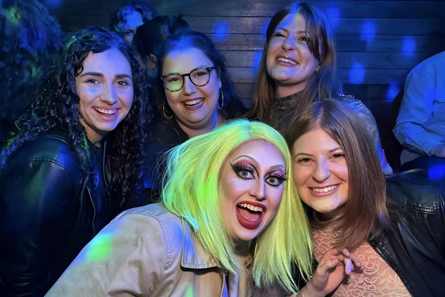 NYC: Drag Highlights - Bar Crawl & Show – Drinks Included!
