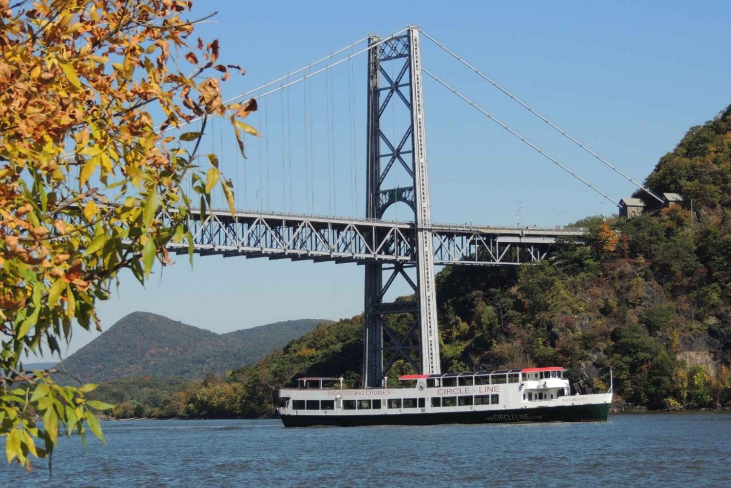 サークルラインNYC：紅葉とオクトーバーフェストクルーズ