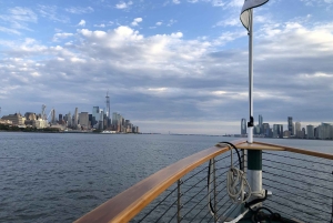 NYC: Grand Palisades Fall Foliage Yacht Tour