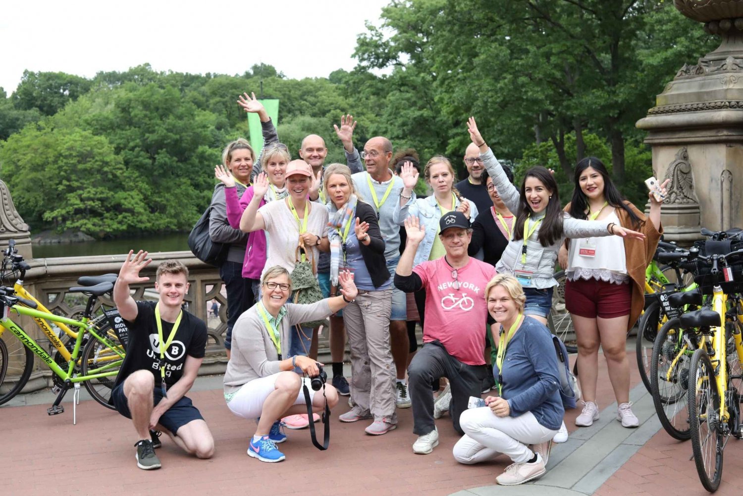 NYC: English or German Central Park Bike Tour & eBike Option